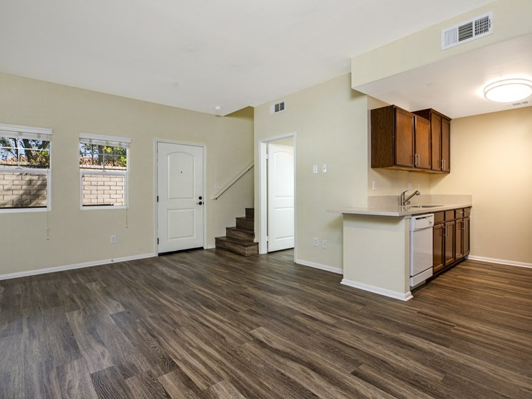 Parkside Villas unfurnished living and dining room